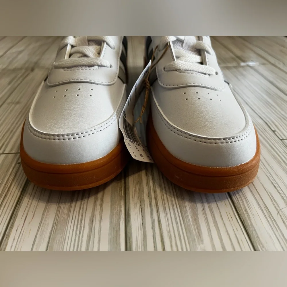Adidas breaknet lifestyle court lace shoe sneaker White Gum‎ Sole size youth 4